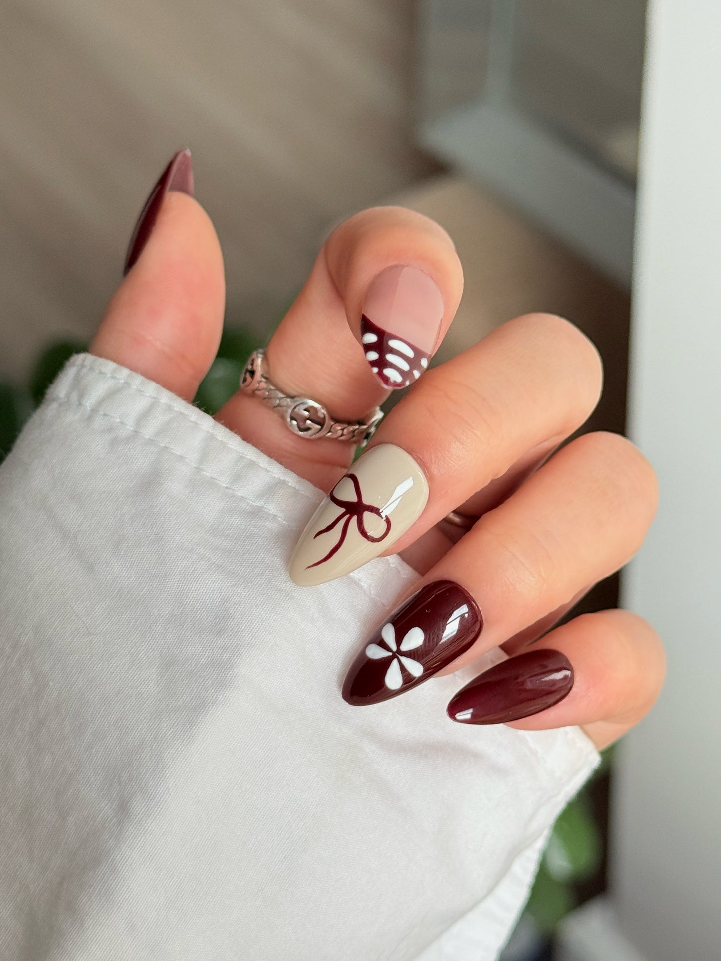 Burgundy wisper