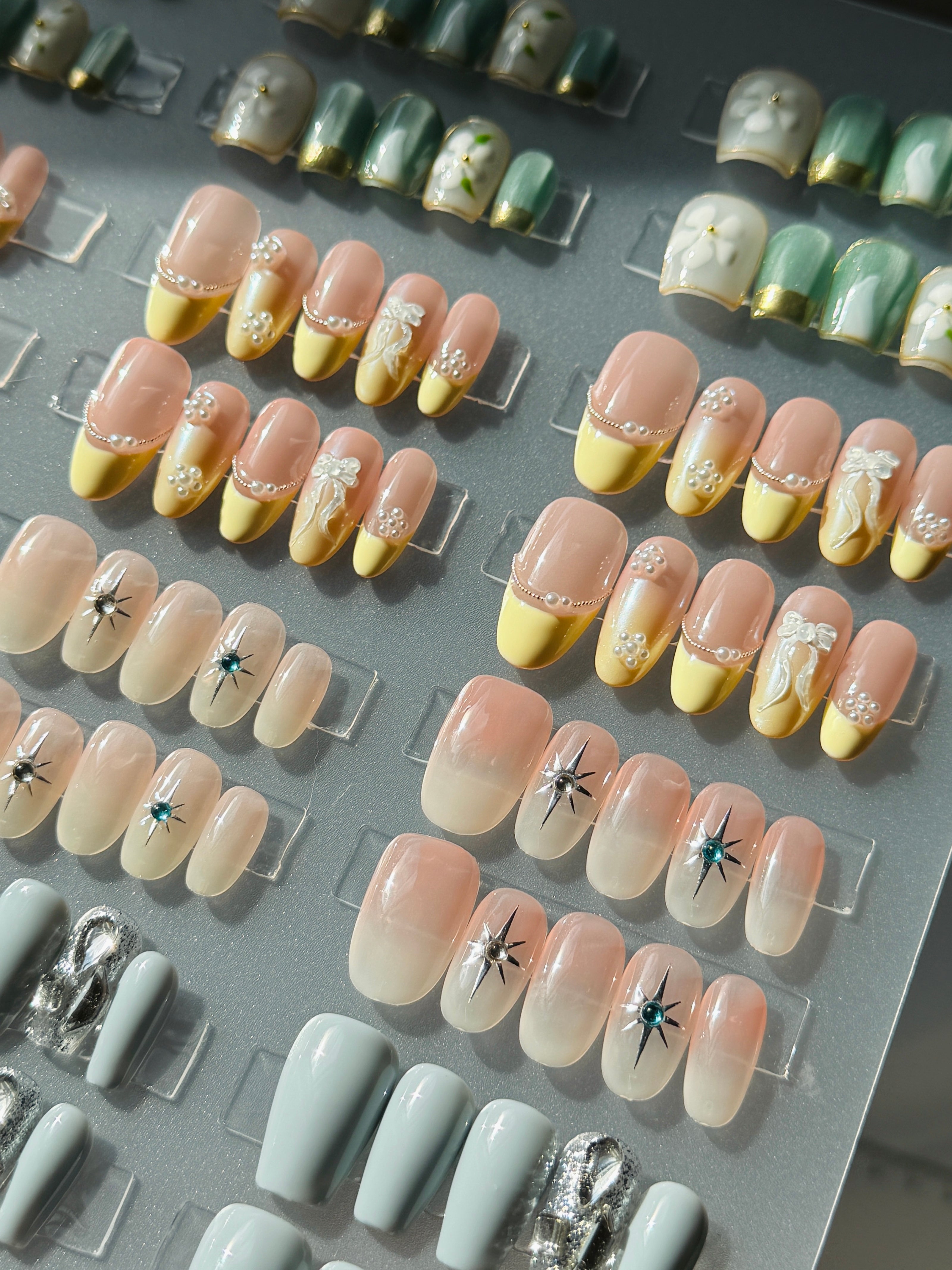 French Tip +3D Ribbon